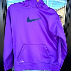 EUC Nike Therma fit hoodie